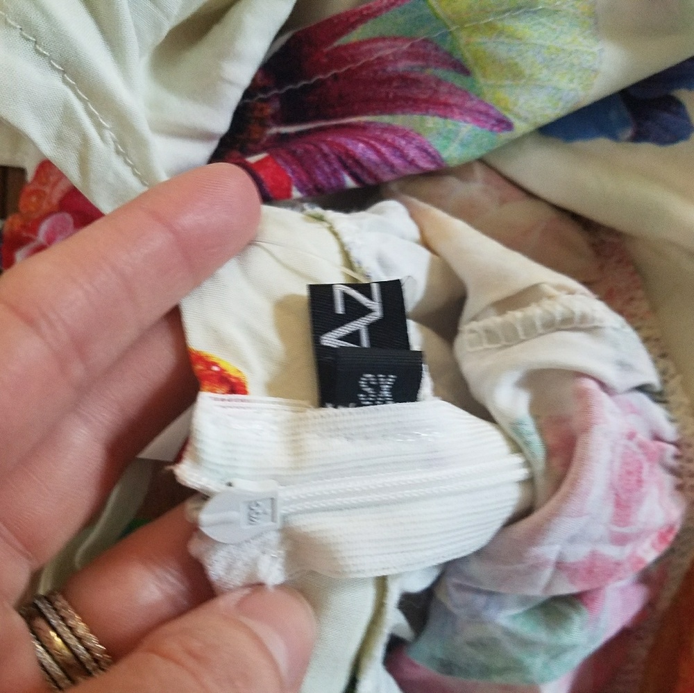 NWT Floral romper - Picture 4 of 8
