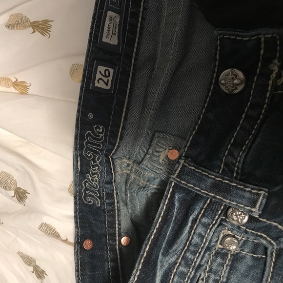 Miss Me Jeans - Picture 2 of 3