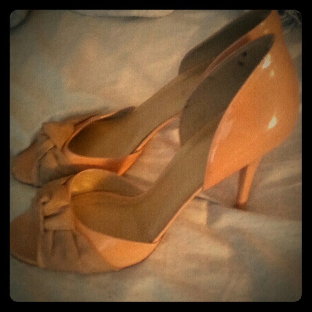 Stuart Weitzman tan heels