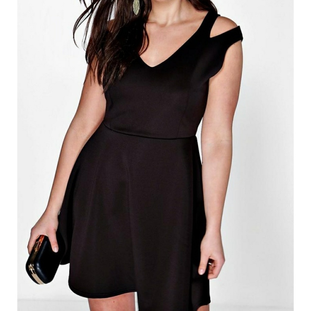 NWT plus size black skater dress