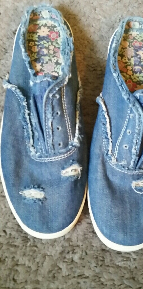 Ladies slip on Keds