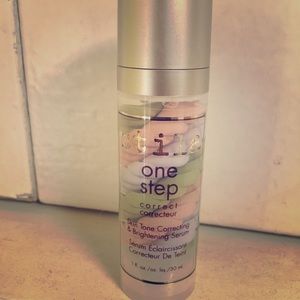Stila one step correct