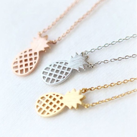 5 for $25 14k gold or silver pineapple necklace - Picture 2 of 3