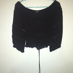 Forever 21 Black off the shoulder/crop top blouse