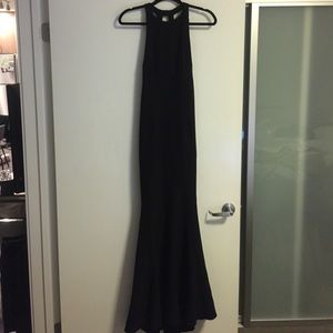 Jarlo gown