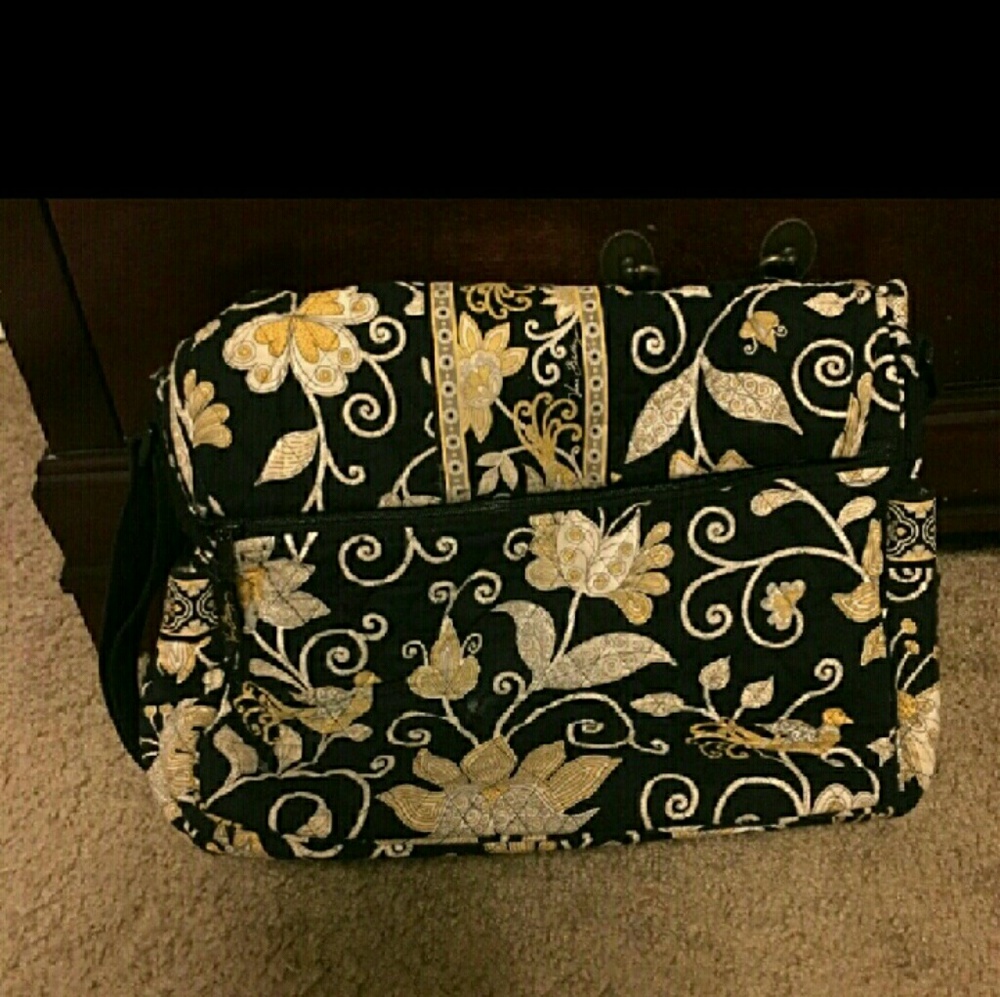 Vera Bradley's Messenger Bag