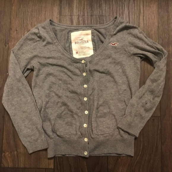 Hollister cardigan size medium - Picture 2 of 2