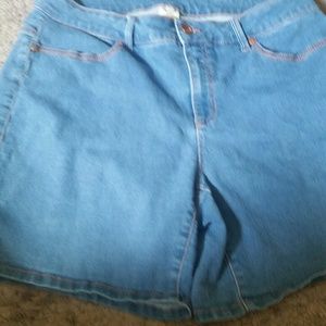 Ladies shorts