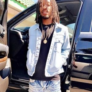 Meet your Posher, Sky