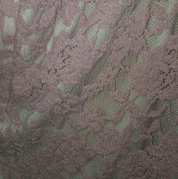 Lace pink/purple halter dress - Picture 2 of 4