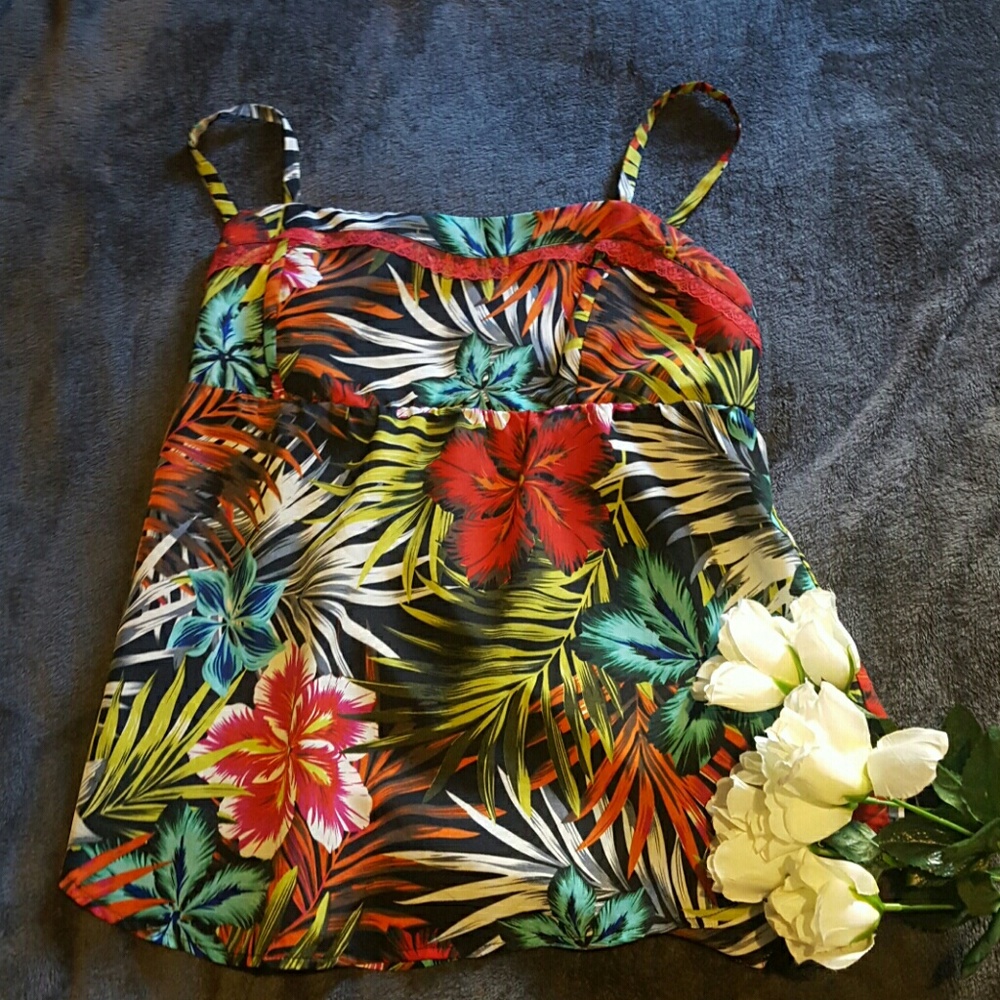 Floral tank