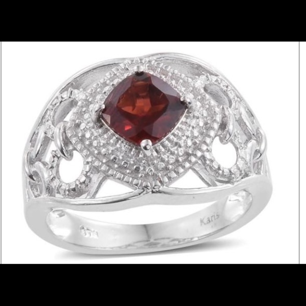 Mozambique Garnet Openwork Ring Size 5 - Picture 2 of 4