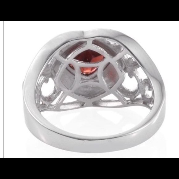 Mozambique Garnet Openwork Ring Size 5 - Picture 4 of 4