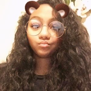 Meet your Posher, Anisa