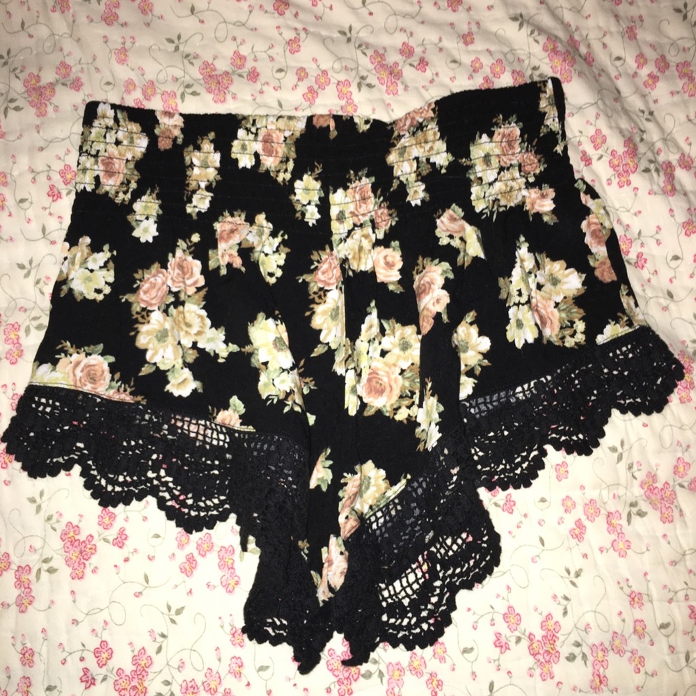 Forever 21 small floral shorts