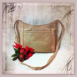 💼🐴FOSSIL Leather Crossbody Bag🐴💼