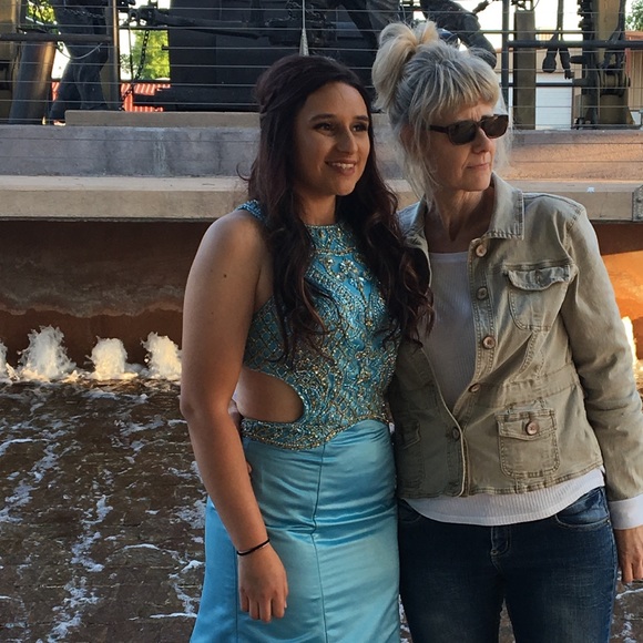 Prom dress I only wore it once. - Picture 4 of 4