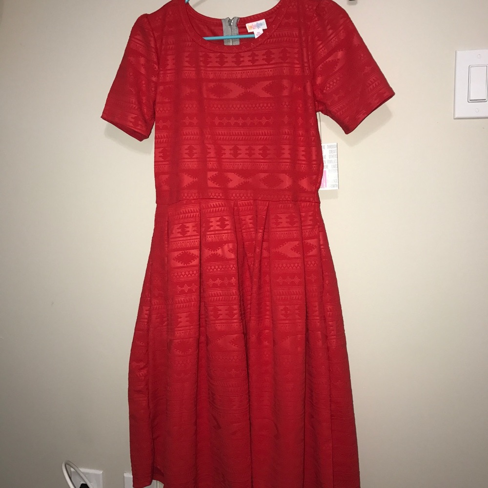 NWT Lularoe medium red Amelia