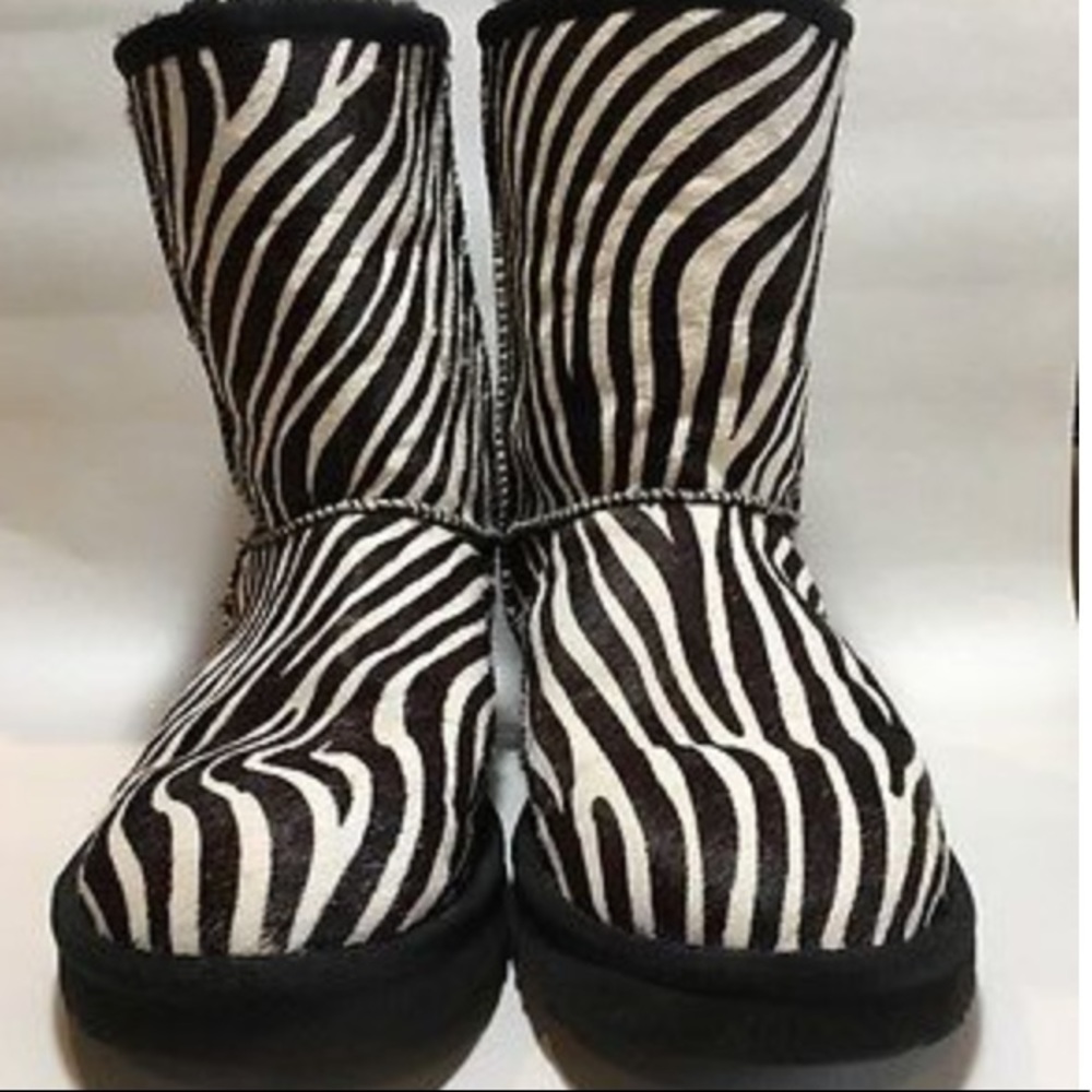 UGG short winter boots good condition