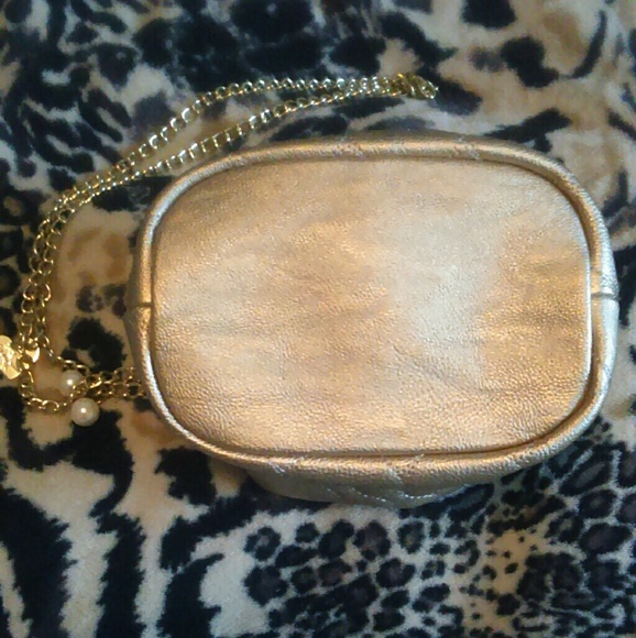 🆕Betsy Johnson Chain Link Crossbody Bag/Purse - Picture 4 of 6