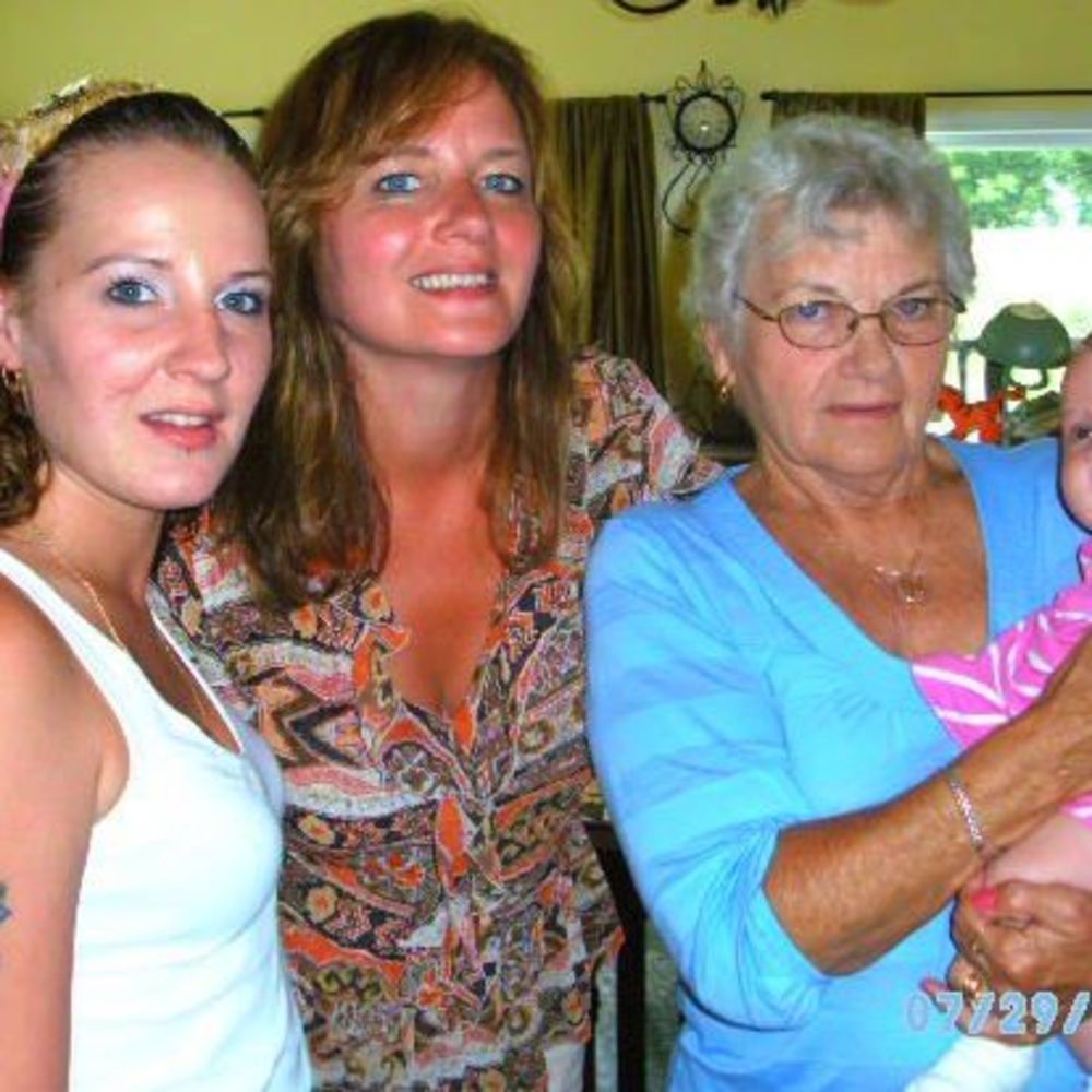 Meet your Posher, Connie