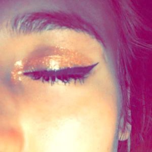 Meet your Posher, Kenzie