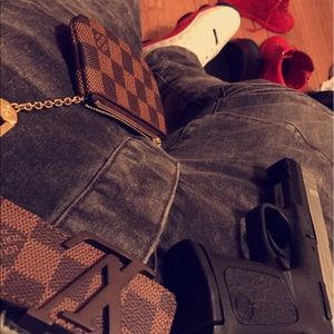 Meet your Posher, Henry