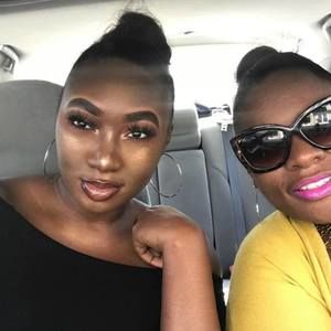 Meet your Posher, Daphne