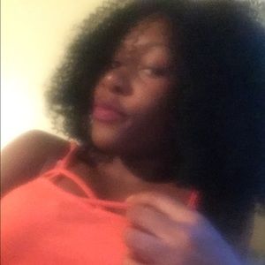 Meet your Posher, Sarafina