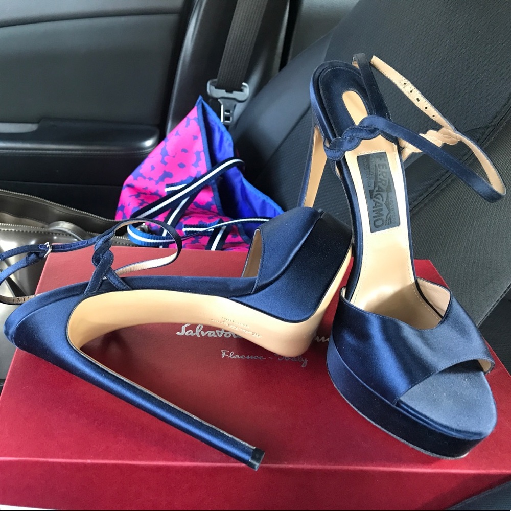 Salvatore Ferragamo pumps( new with dust bag)