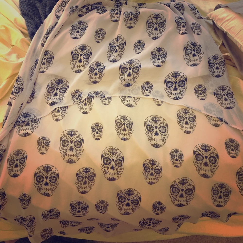 Sugar skull high-low skirt