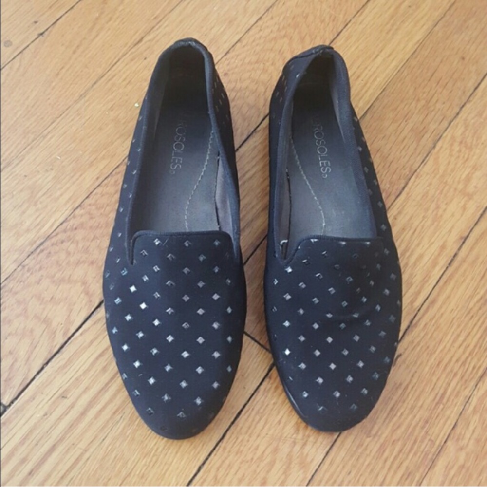 Black Aerosole Betunia flats