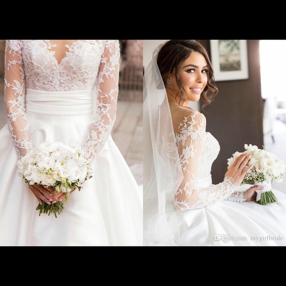 ⛔️ THIS GOWN HAS BEEN DISCONTINUED ⛔️💃🏿 - Picture 2 of 6