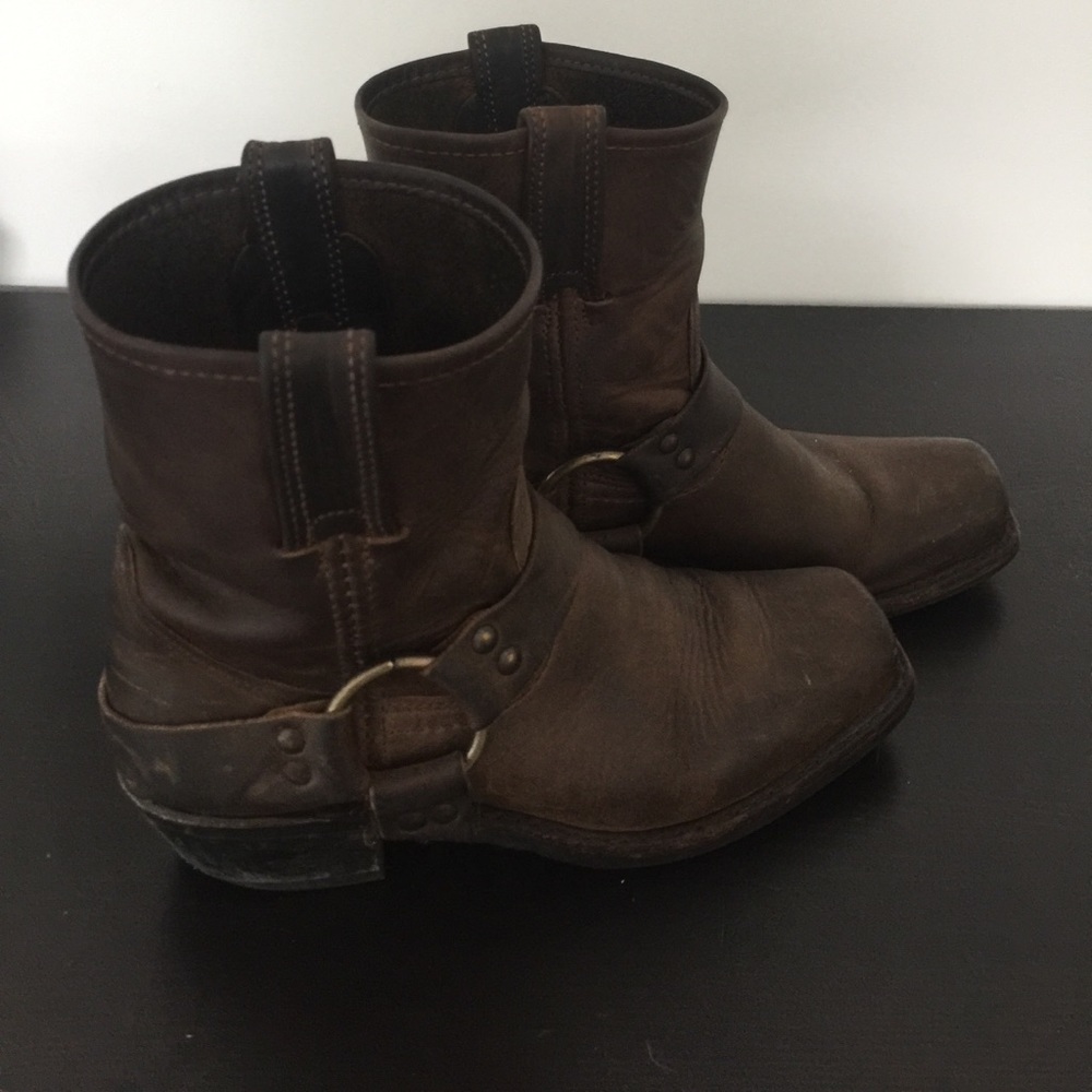 Frye Harness Brown 8R