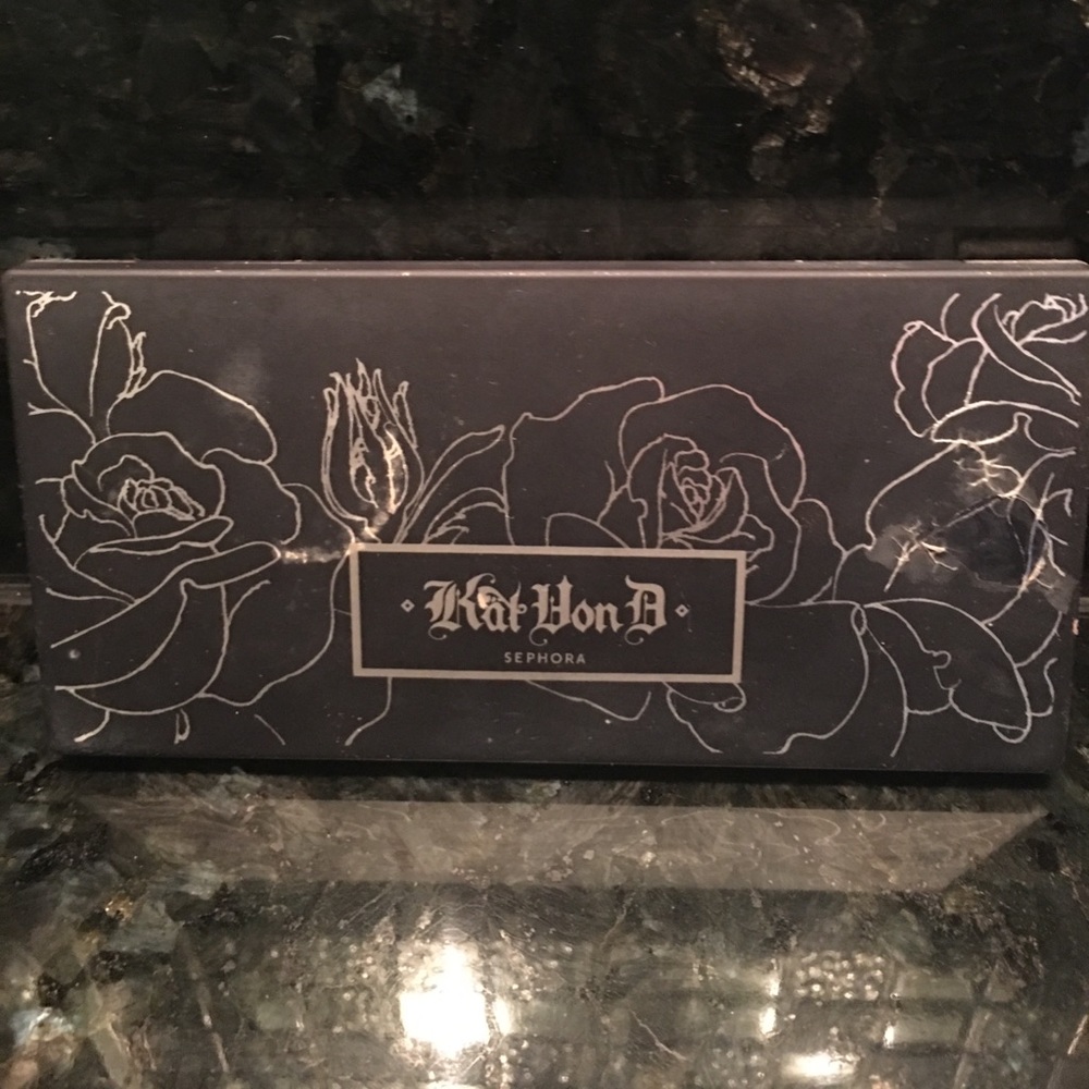 Kat Von D * RARE DISCONTINUED * Ludwig Palette