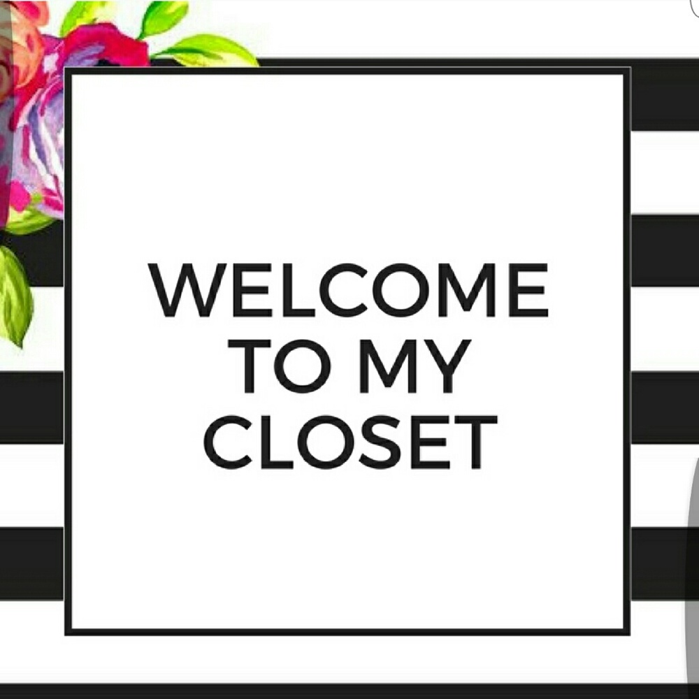 WELCOME TO MY CLOSET!!!