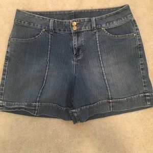 ❌Clearance❌ Size 16 Lane Bryant Denim Shorts