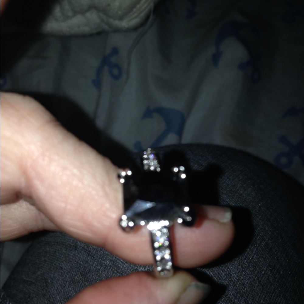 Ladies fashion ring 💍