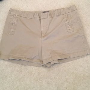 ❌Clearance❌ Size 16 Gap Stretch khaki shorts