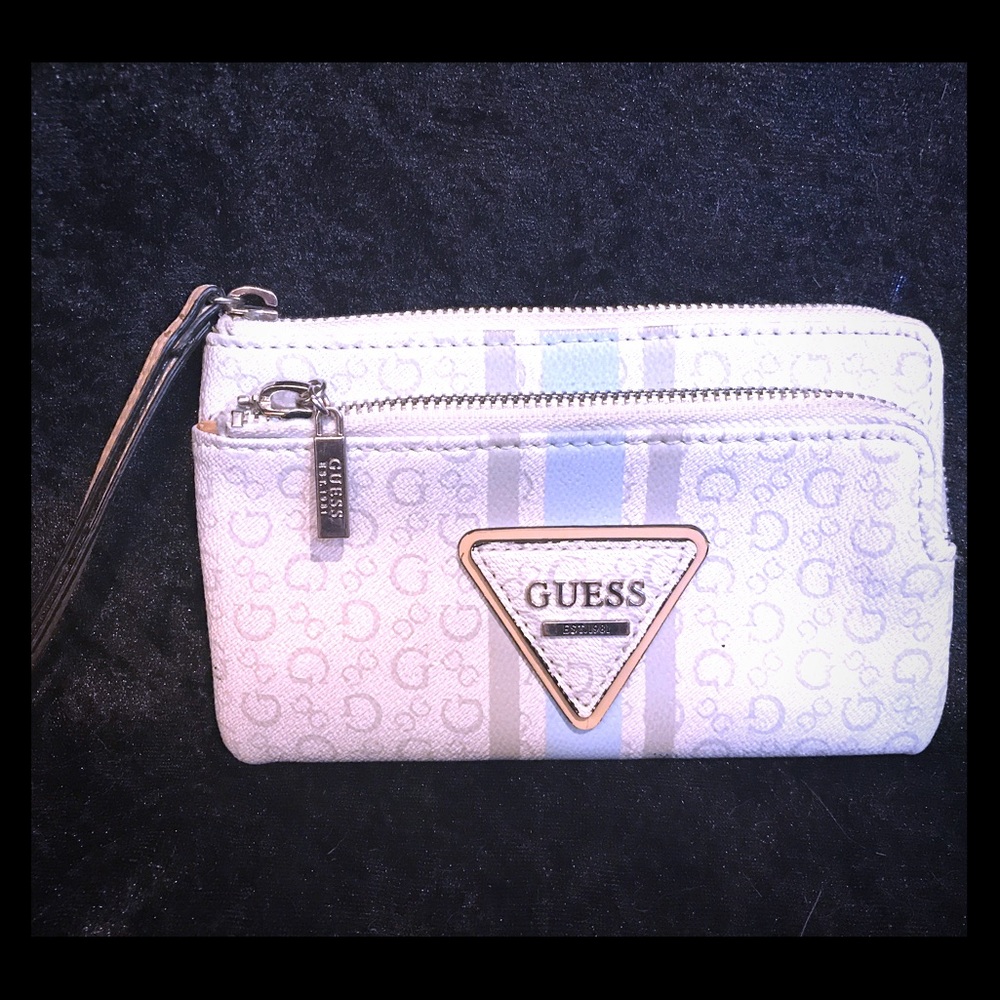 Guess wristlet
