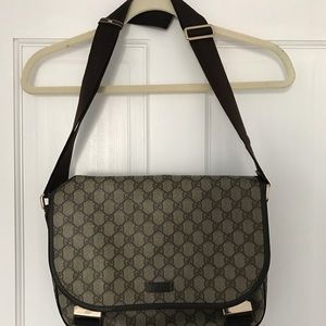 Gucci Bags - Gucci cross body bag Gucci Bags - Gucci cross body bag