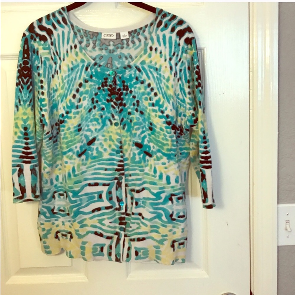 Cute cardigan with 3/4 sleeves