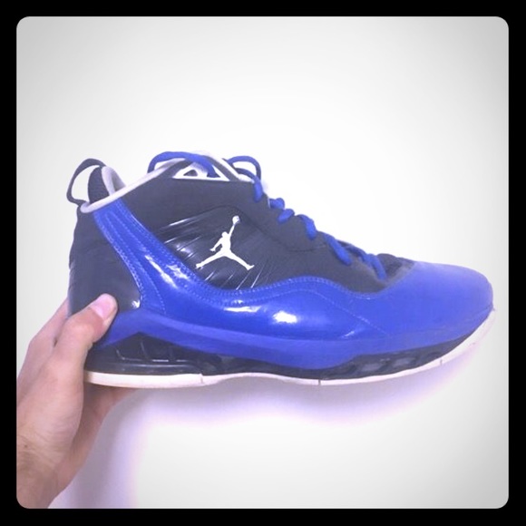 melo signature shoes