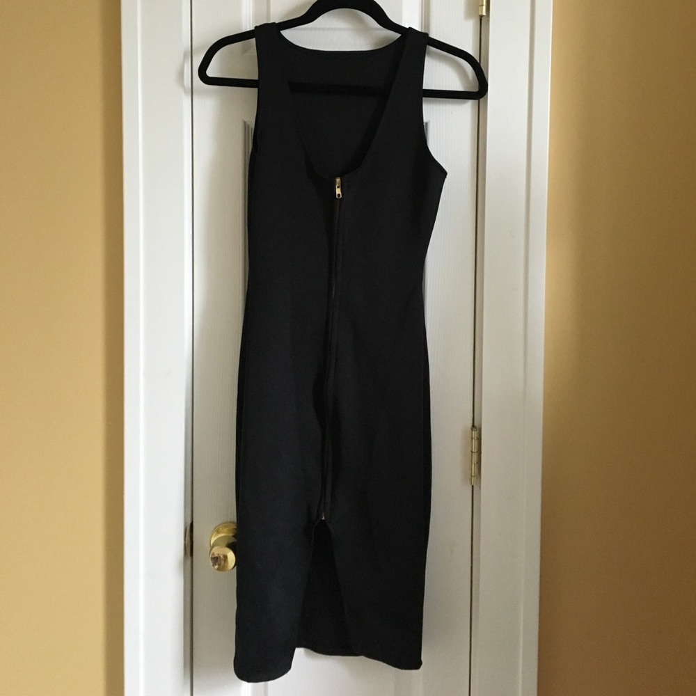Black bodycon stretchy zipper front midi dress