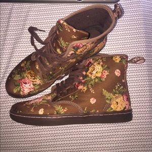 Dr Martens - Shoreditch - Taupe