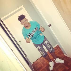 Meet your Posher, Manuel