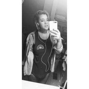 Meet your Posher, Makayla