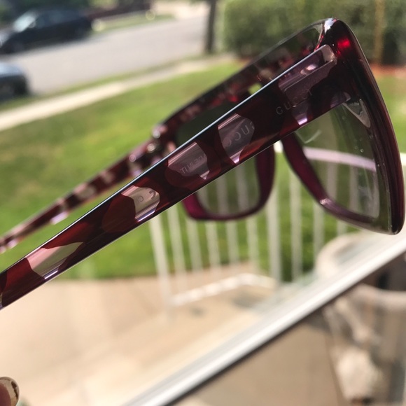 GUCCI sunglasses main image 4