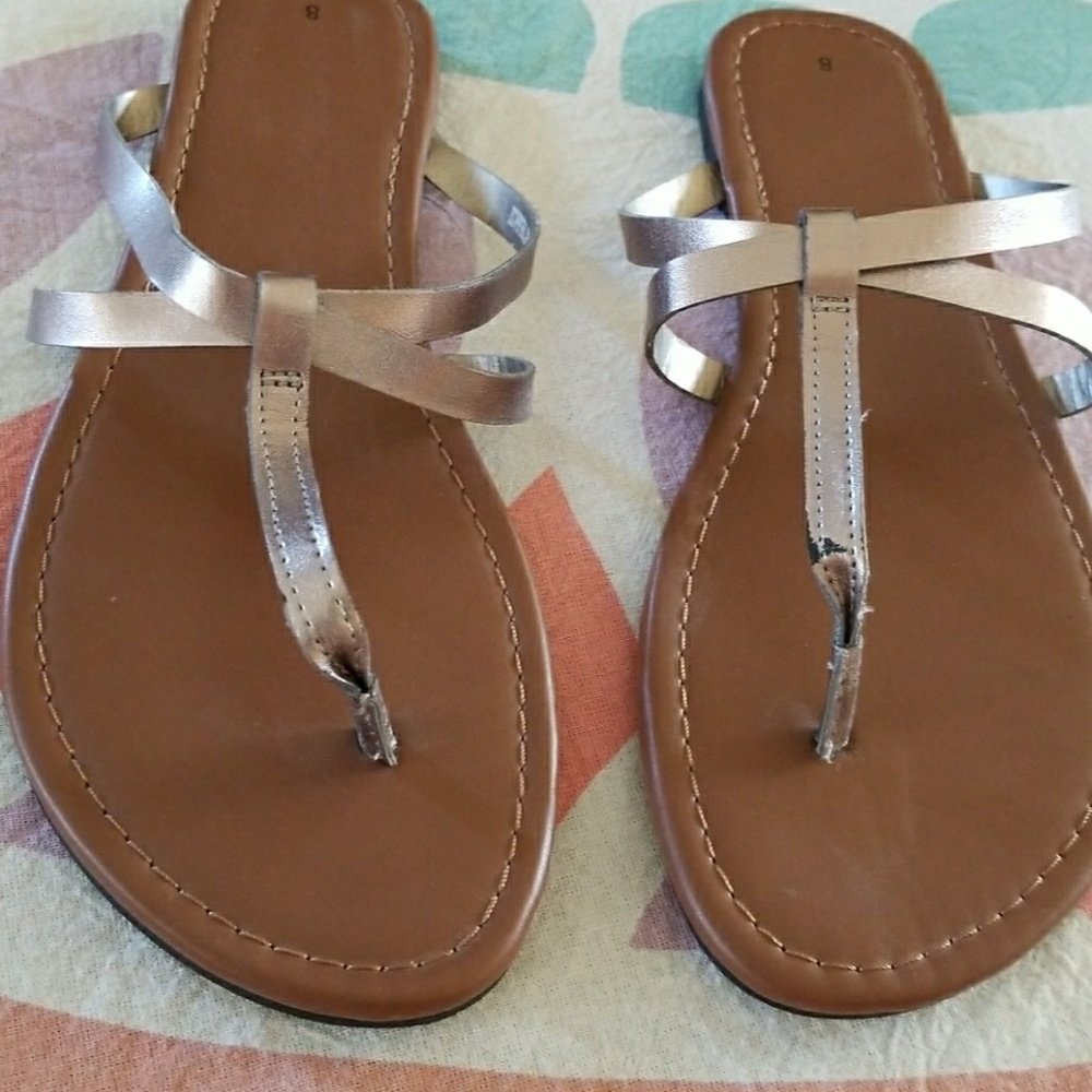 New super cute metallic colored sandals