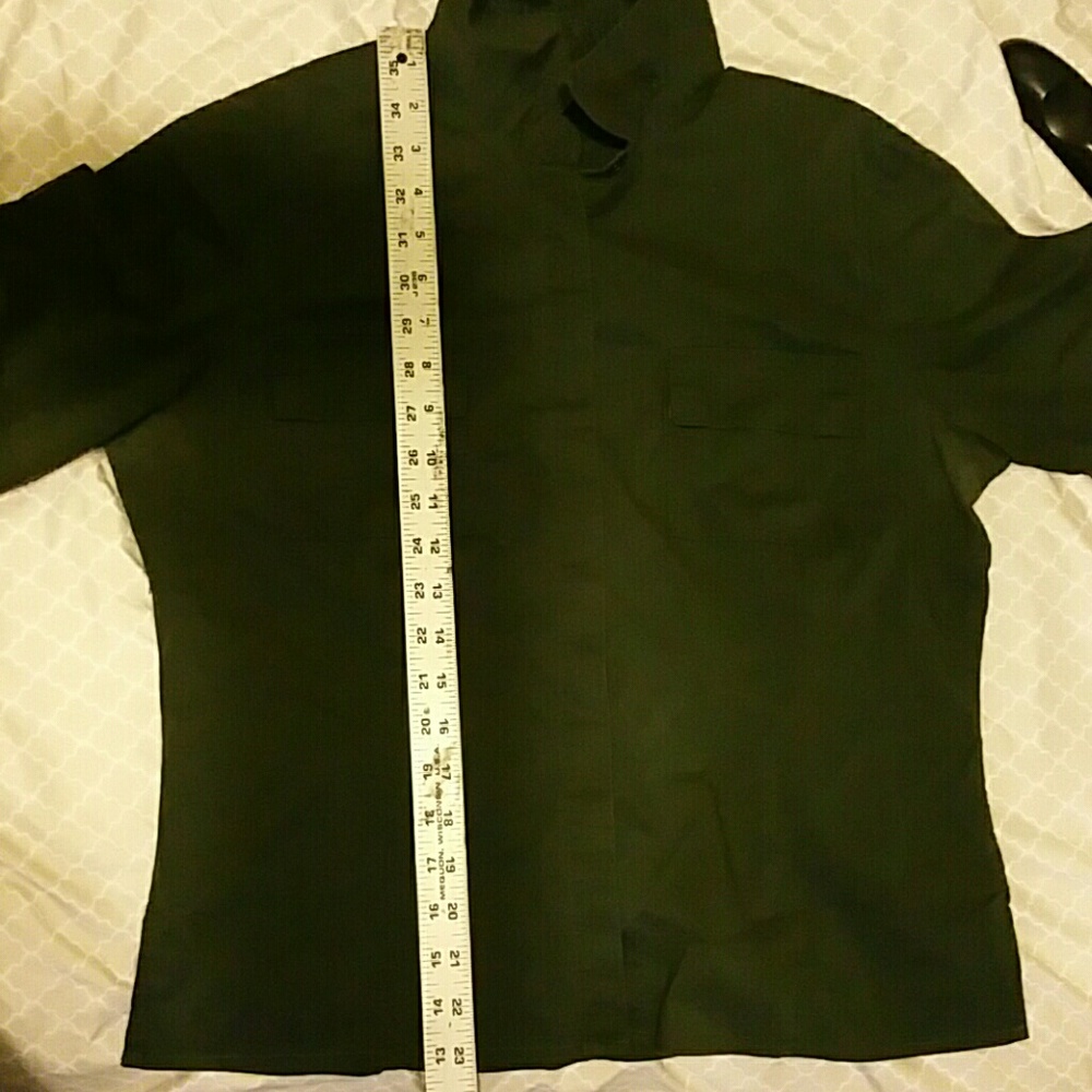 Top - Picture 2 of 3